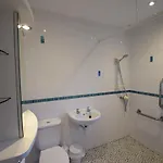 Beckside Apartment *